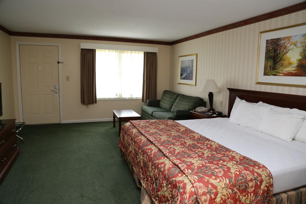 Fairbanks Inn Saint Johnsbury Exterior photo